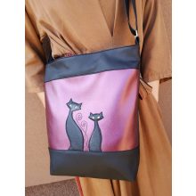 Szia Cicus boszorkánylilában