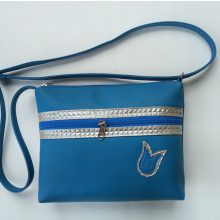 Kiskedvenc kék-ezüst