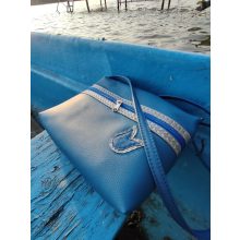 Kiskedvenc kék-ezüst