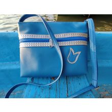 Kiskedvenc kék-ezüst