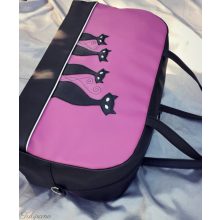 RENDELHETŐ!!!  Boszorkány cicái utazós