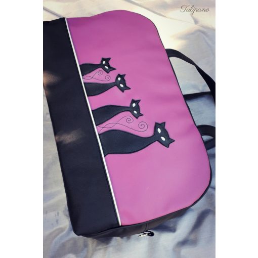 RENDELHETŐ!!!  Boszorkány cicái utazós