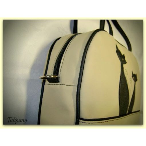 RENDELHETŐ!!!   Kis kézitáska cicákkal