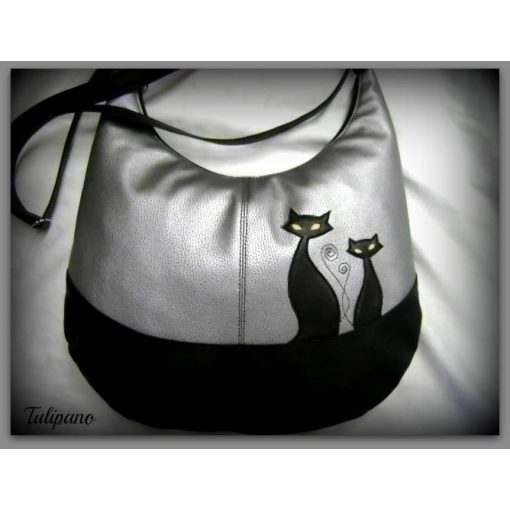 Cicád is belefér szett több szinben