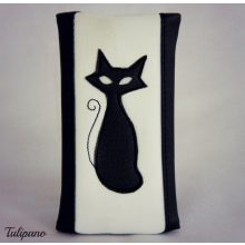 Cicád is belefér szett több szinben