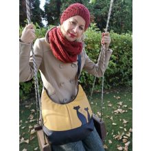  Cicád is belefér táska tárcával több színben